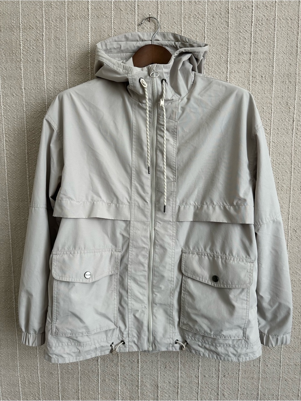 Like New Vuori Elijo Rainjacket Size Medium